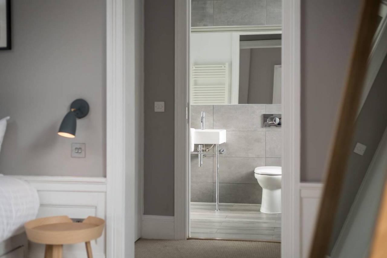 Joivy Spacious And Bright 1Bed Apt, Short Walk From Princes Street Эдинбург Экстерьер фото